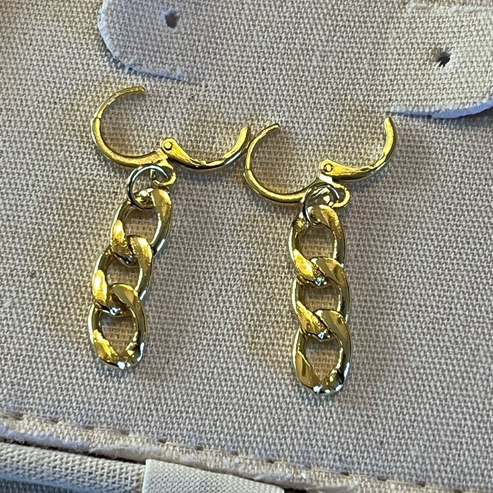 Myamar 24k Gold plated Chain Link Earrings.